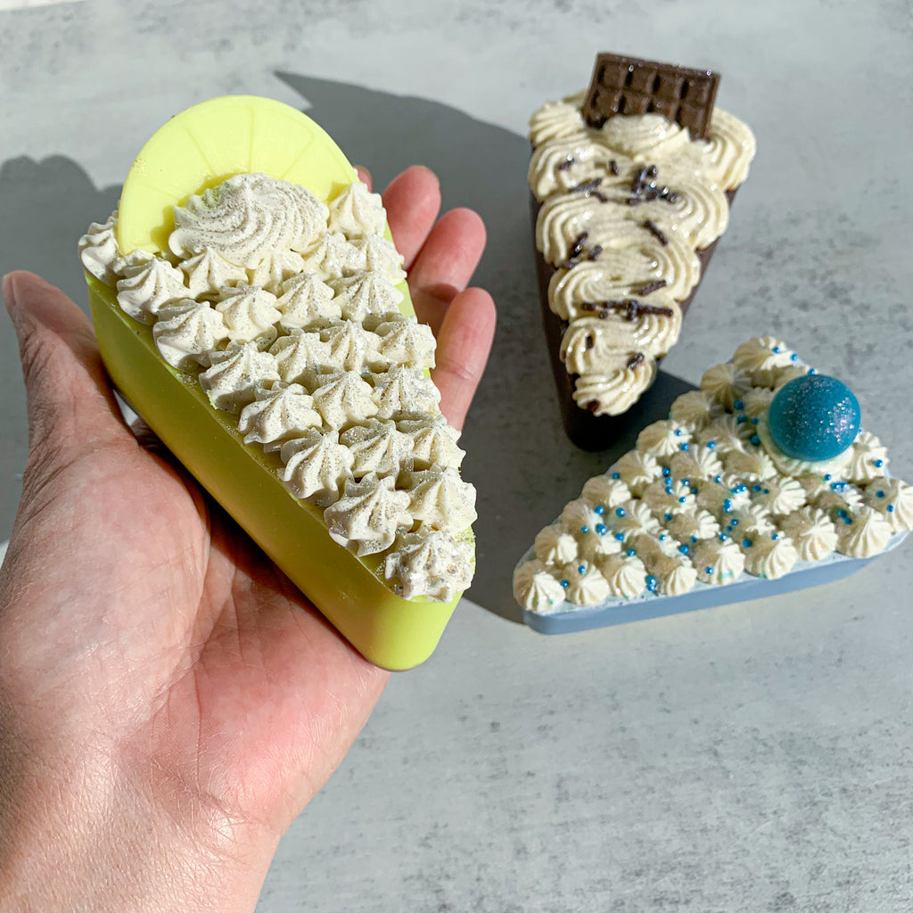 Savon TARTE CITRON MERINGUE | LEMON MERINGUE SOAP - Kimo Soaps