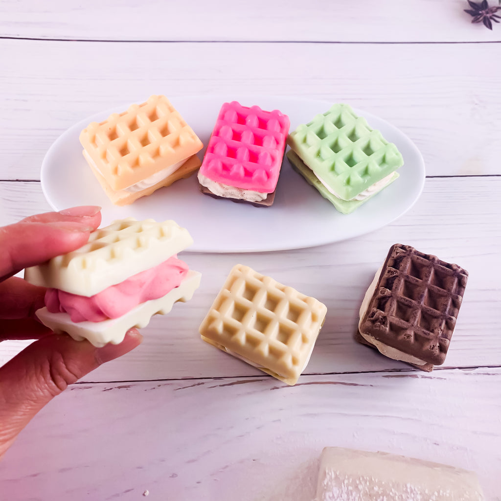 SAC CADEAU DE 3 SAVONS GAUFRES  | GIFT BAG OF 3 WAFFLE SOAPS - Kimo Soaps