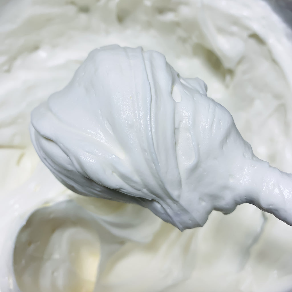BEURRE CORPOREL À LA CRÈME DE NOIX DE COCO | COCONUT CREAM BODY BUTTER - Kimo Soaps