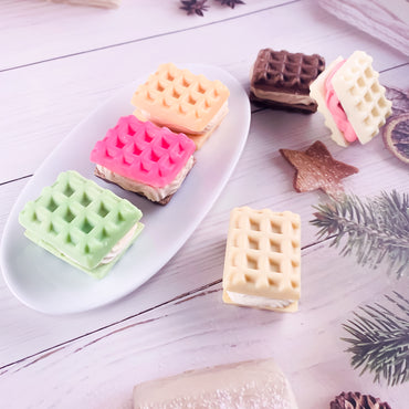 SAC CADEAU DE 3 SAVONS GAUFRES  | GIFT BAG OF 3 WAFFLE SOAPS - Kimo Soaps