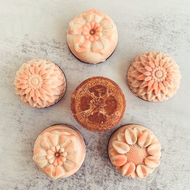 SAVON LUFFA BOIS DE SANTAL & AMBRE